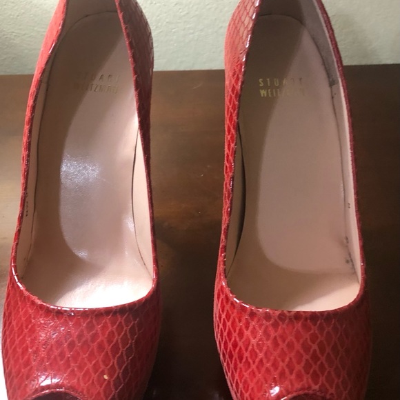 Stuart weltzman women’s heels. - Picture 2 of 4